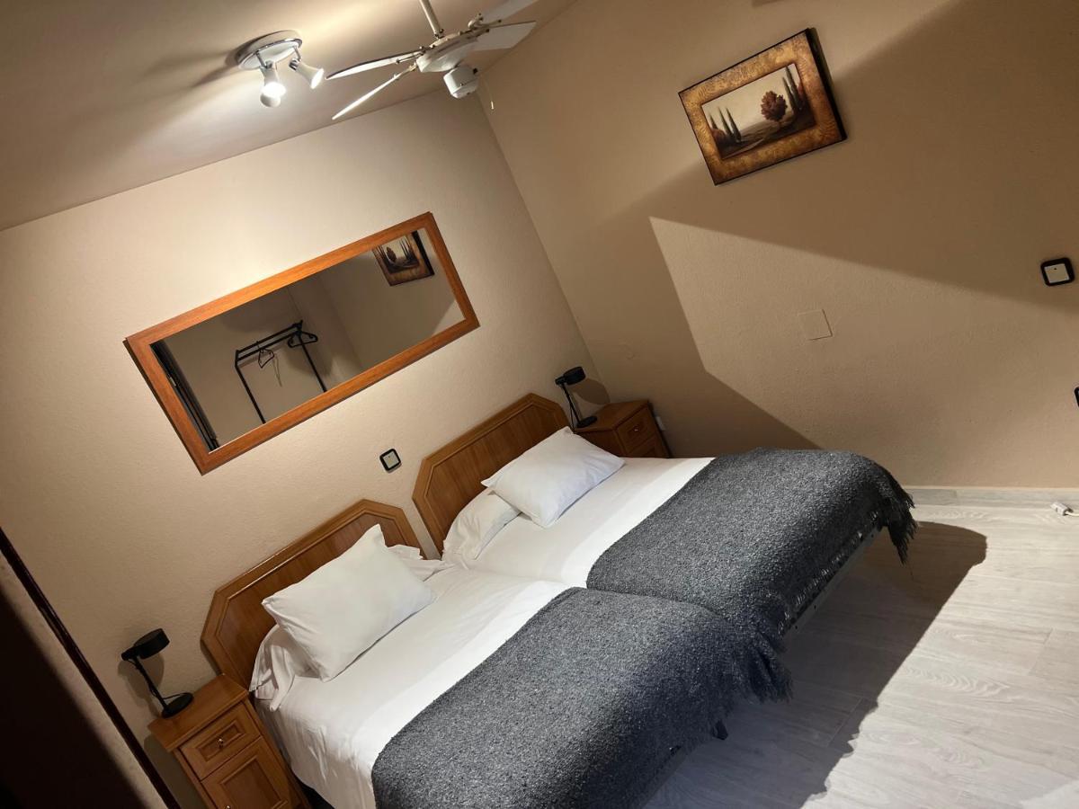 סרגוסה Hostal Arenal מראה חיצוני תמונה