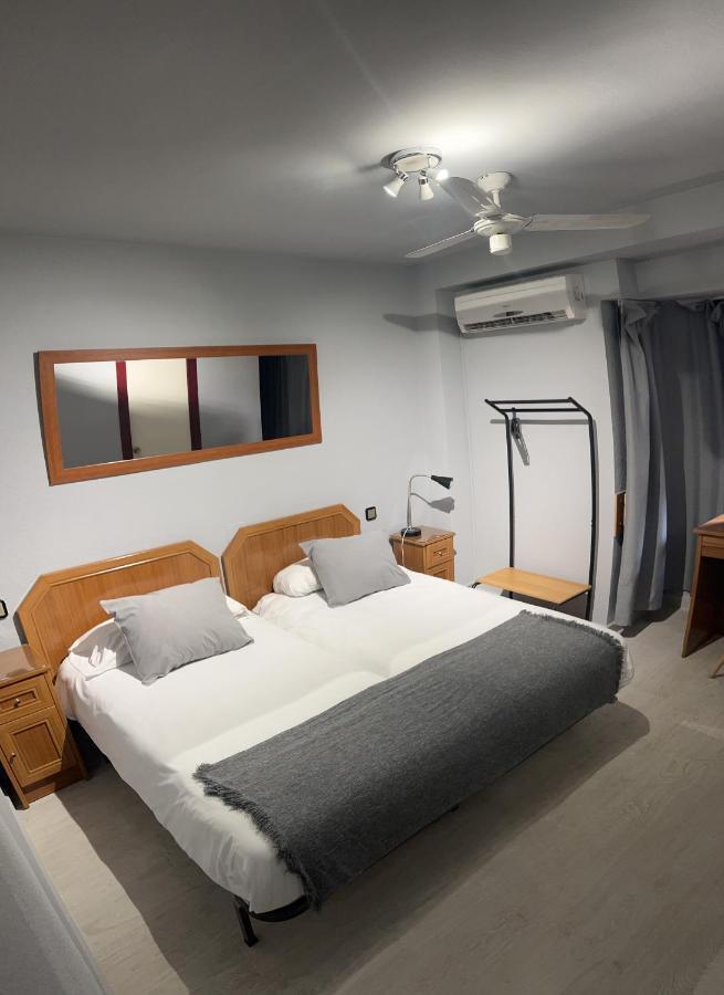 סרגוסה Hostal Arenal מראה חיצוני תמונה
