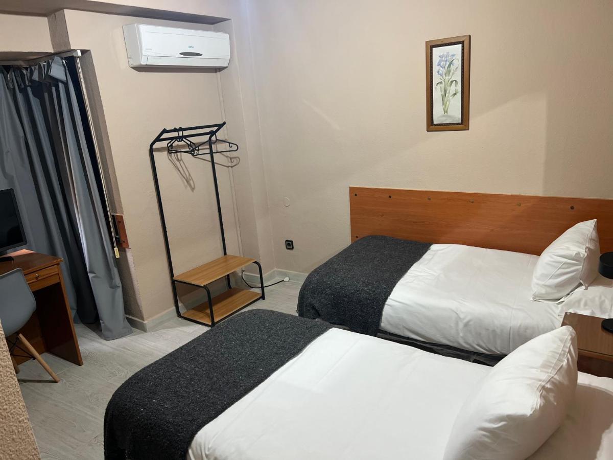 סרגוסה Hostal Arenal מראה חיצוני תמונה