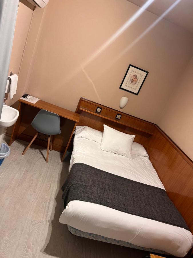 סרגוסה Hostal Arenal מראה חיצוני תמונה