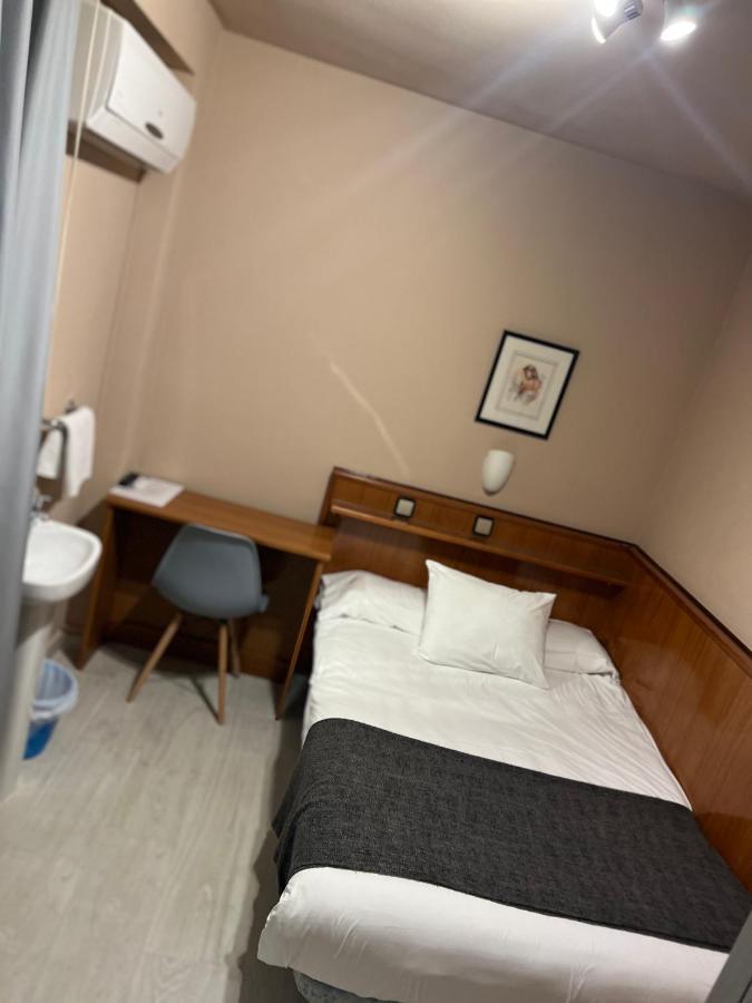 סרגוסה Hostal Arenal מראה חיצוני תמונה