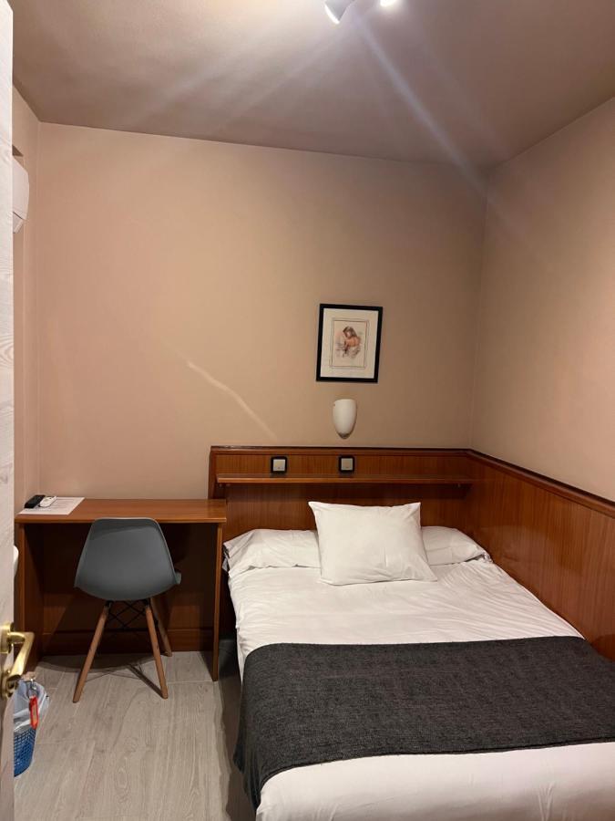 סרגוסה Hostal Arenal מראה חיצוני תמונה