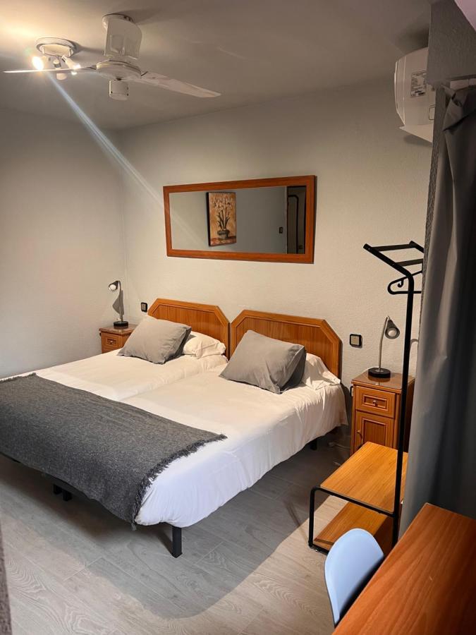 סרגוסה Hostal Arenal מראה חיצוני תמונה