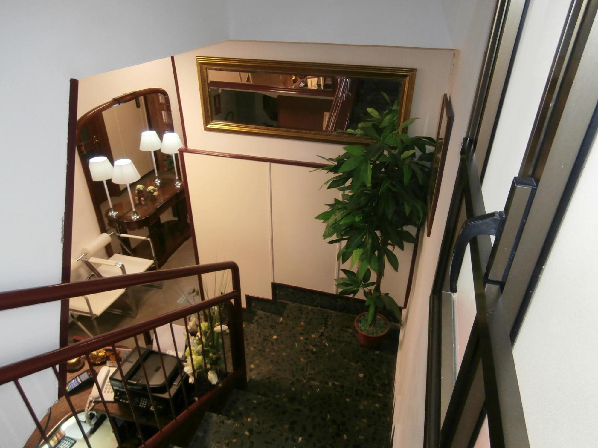 סרגוסה Hostal Arenal מראה חיצוני תמונה