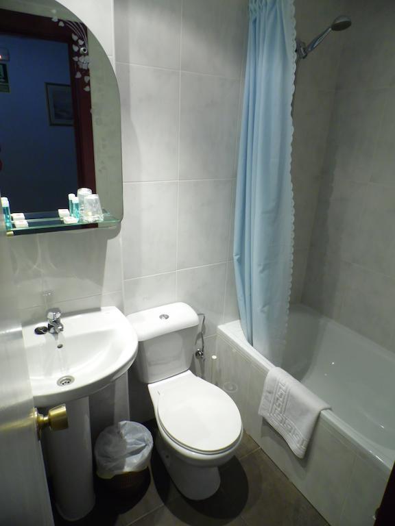 סרגוסה Hostal Arenal חדר תמונה